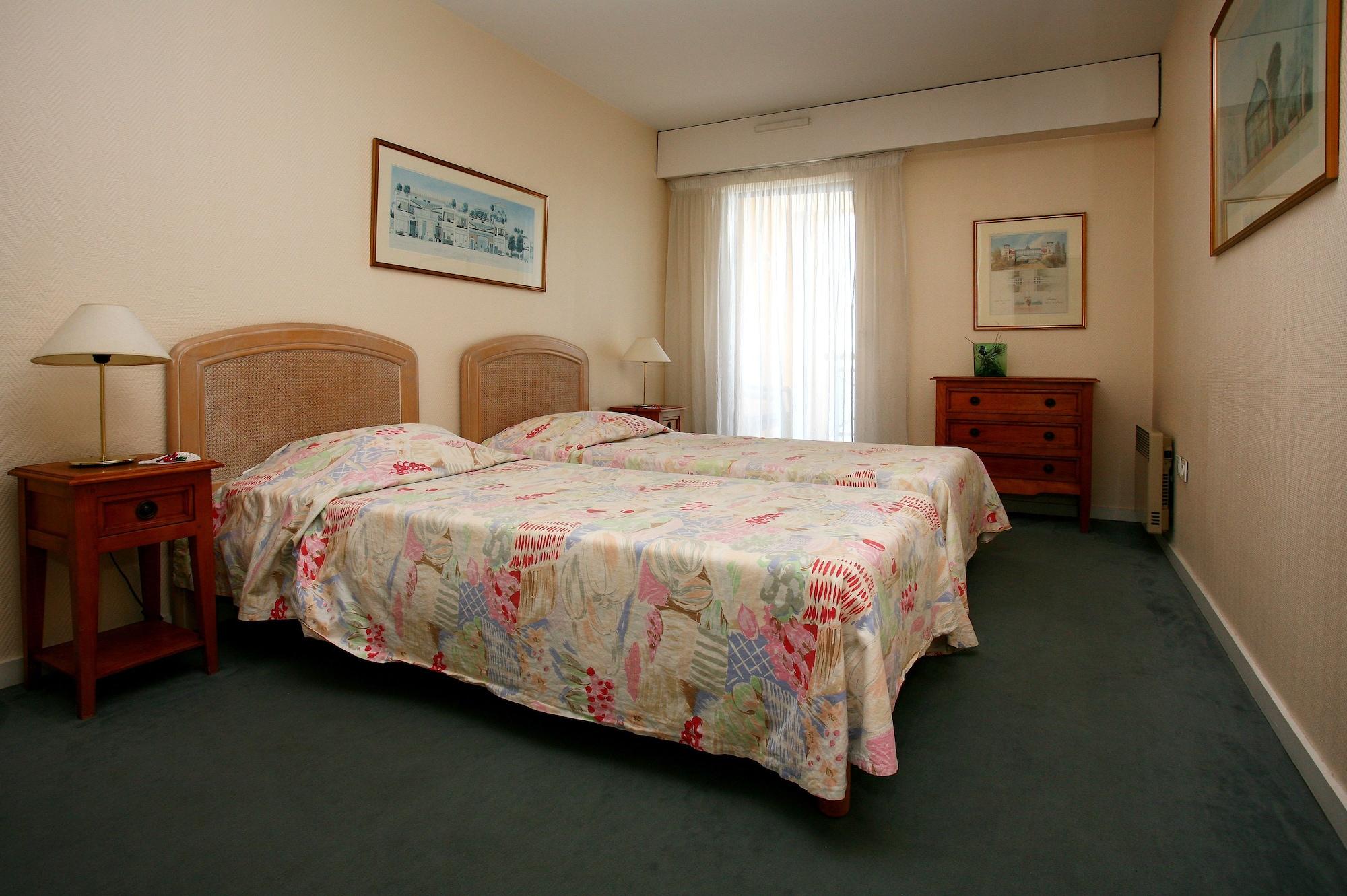 Residhotel Villa Maupassant Канны Экстерьер фото