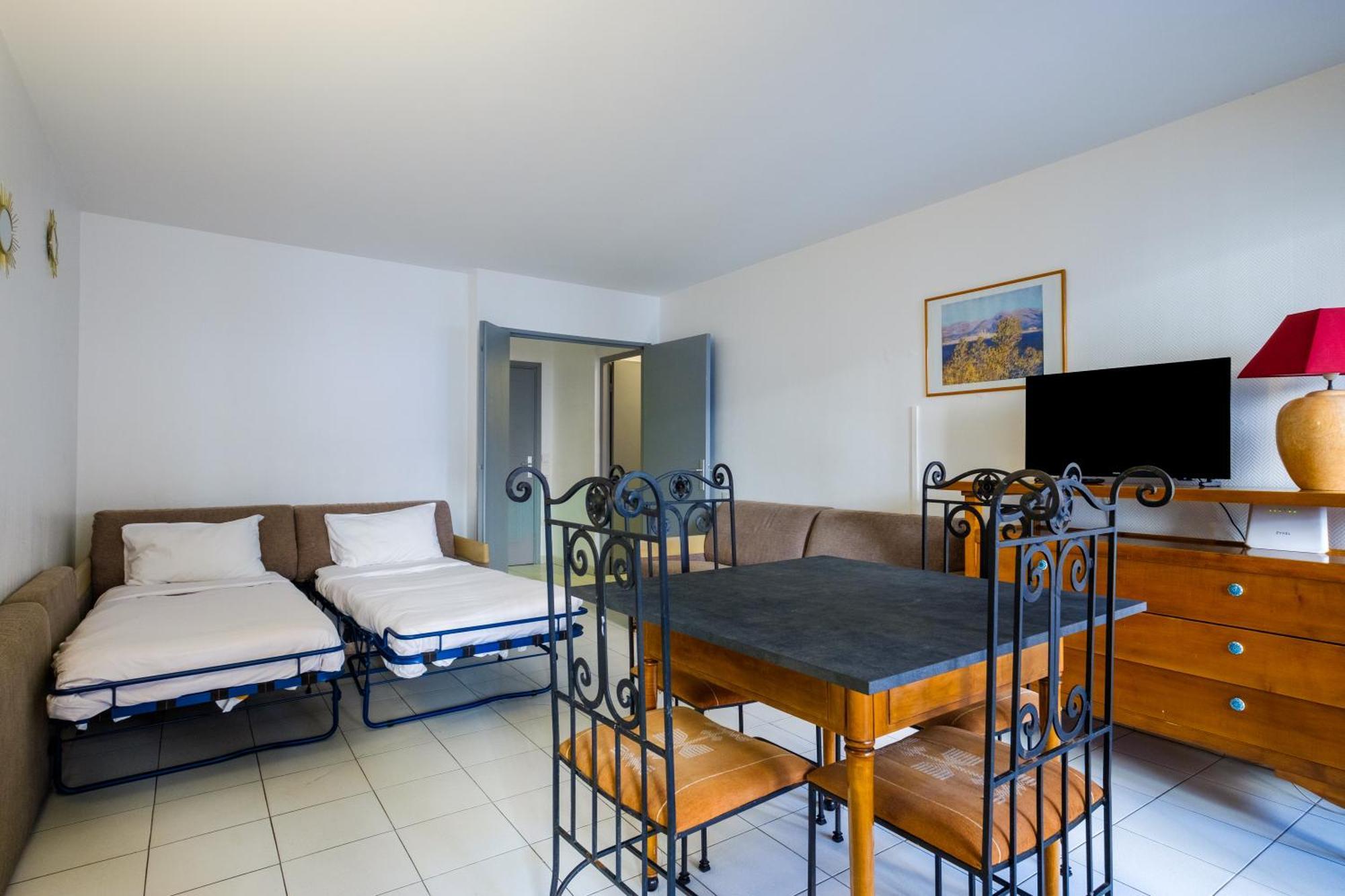 Residhotel Villa Maupassant Канны Экстерьер фото