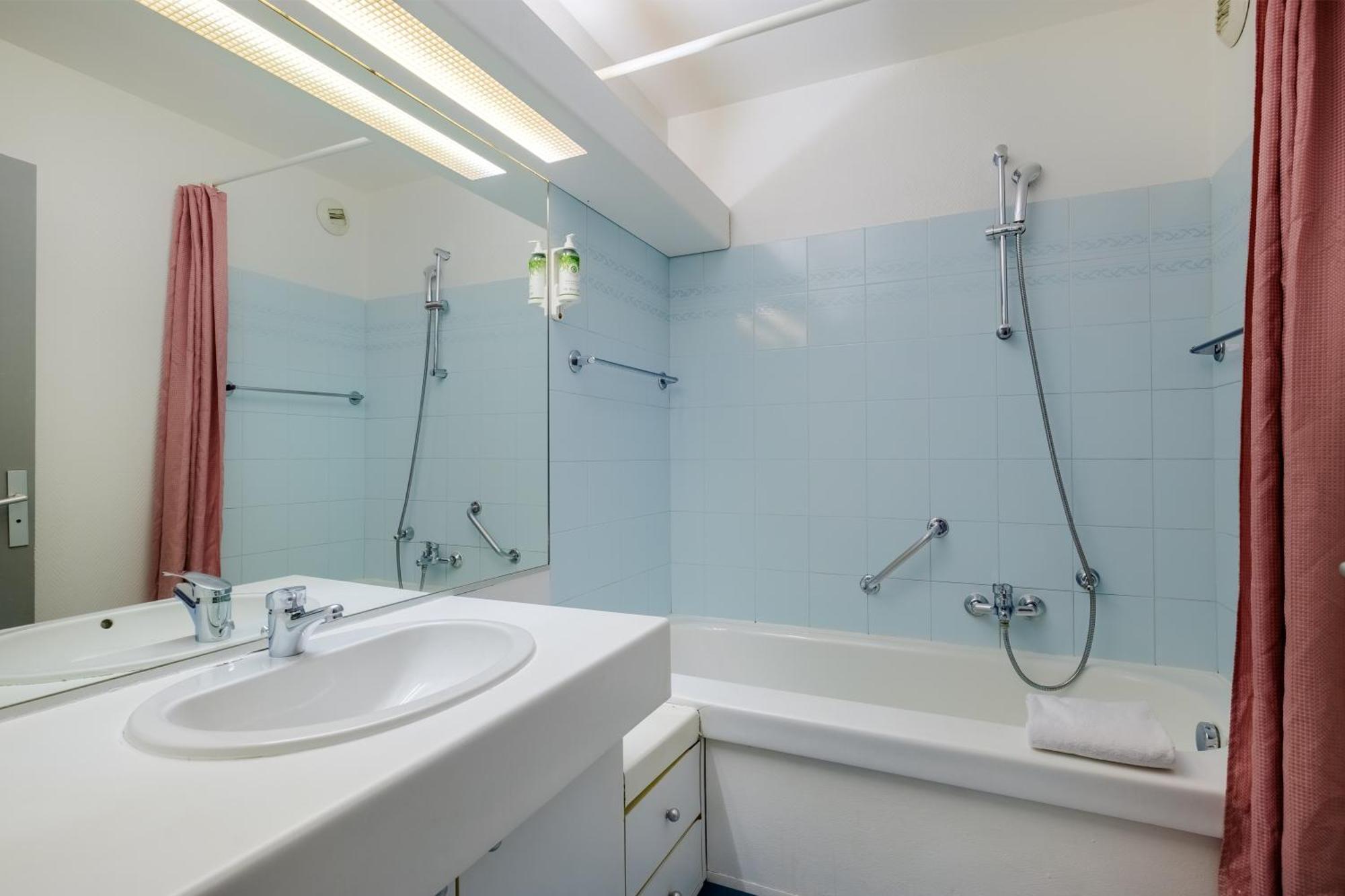 Residhotel Villa Maupassant Канны Экстерьер фото