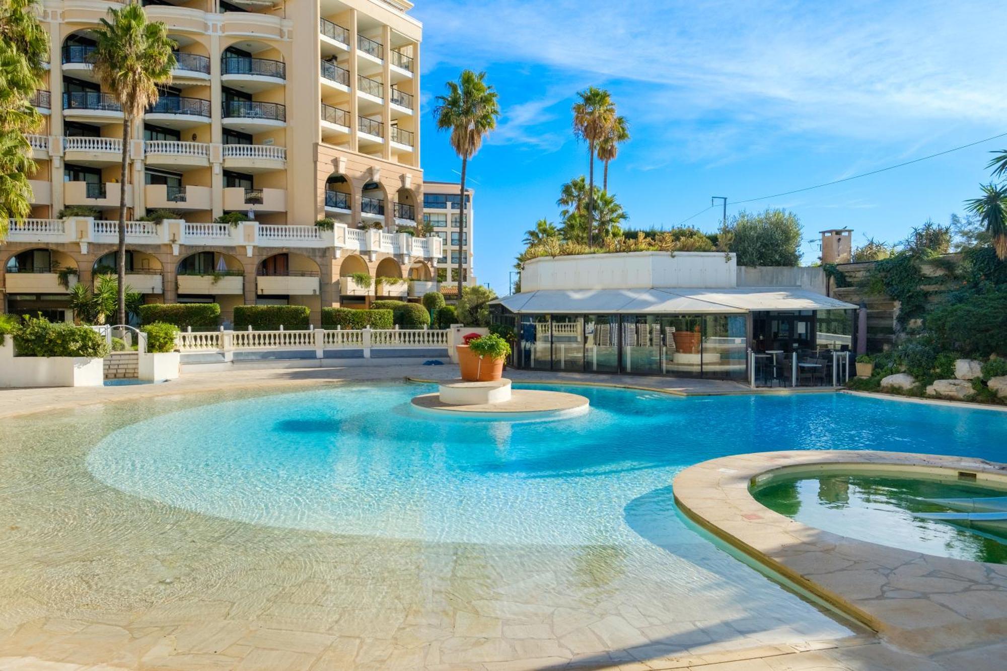 Residhotel Villa Maupassant Канны Экстерьер фото