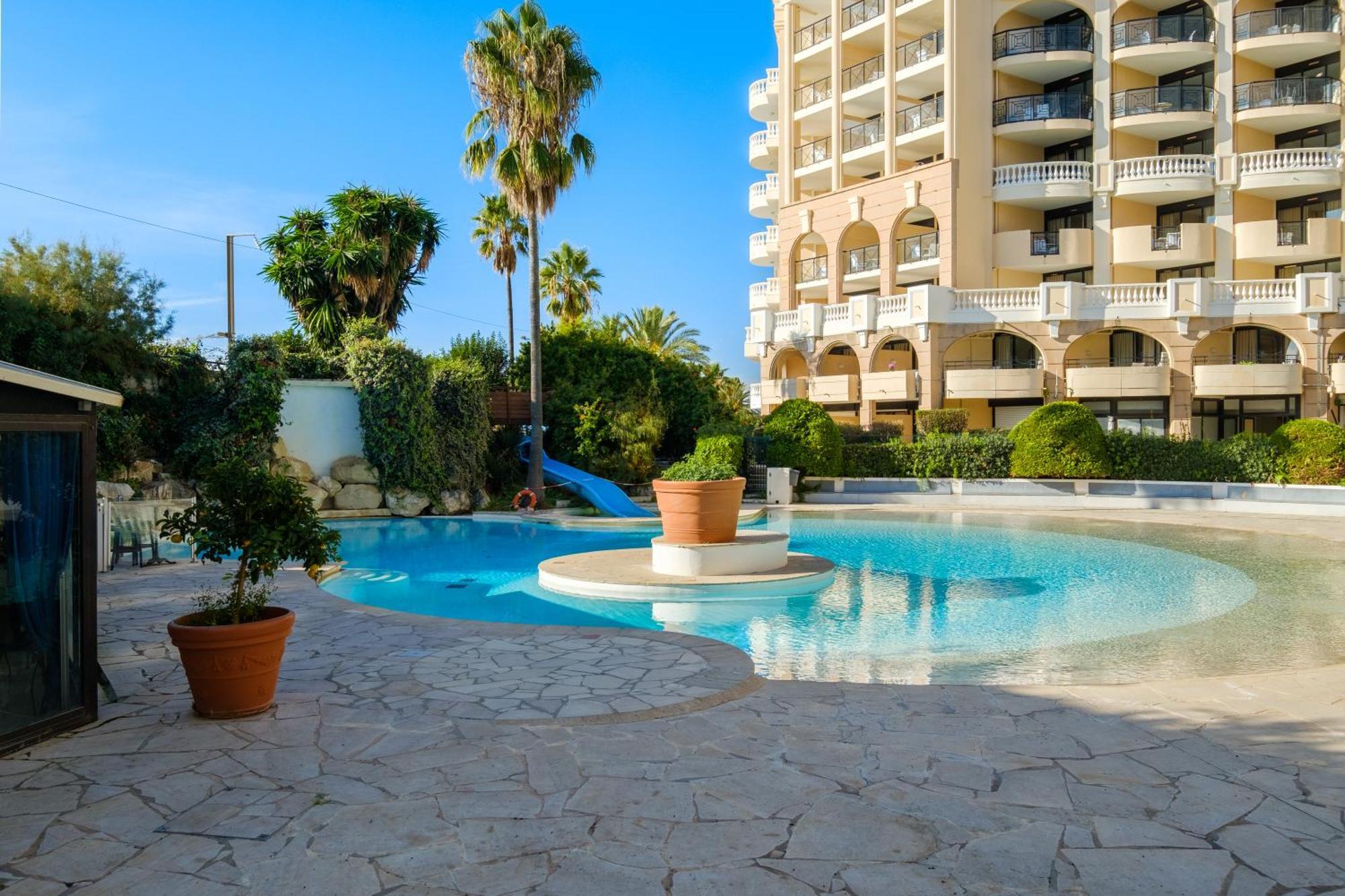 Residhotel Villa Maupassant Канны Экстерьер фото